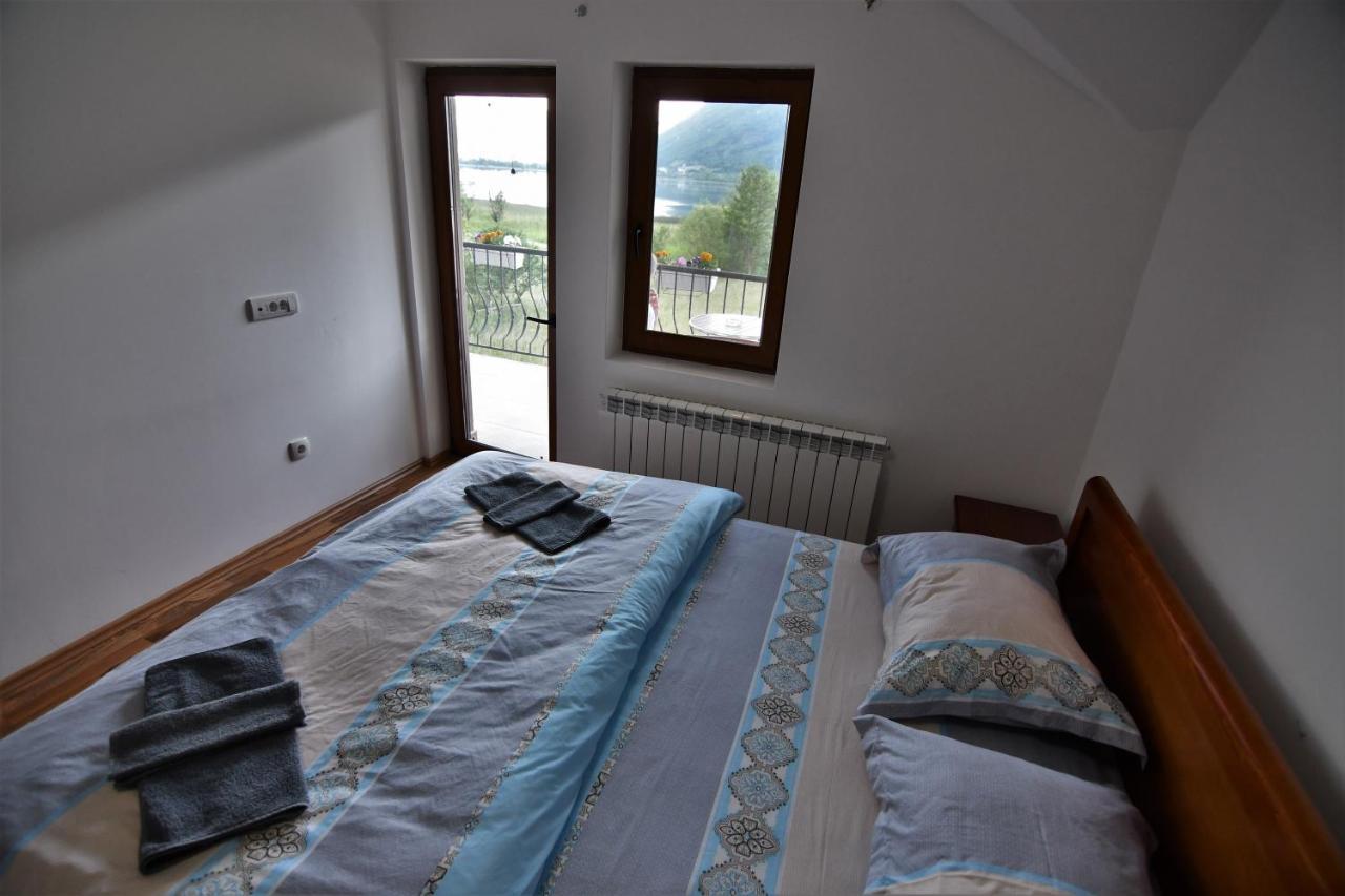 Guest House Blue Views Плав Экстерьер фото